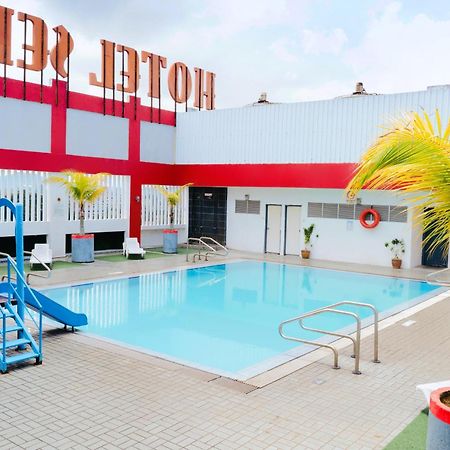 Hotel Sentral Melaka @ City Centre Екстериор снимка